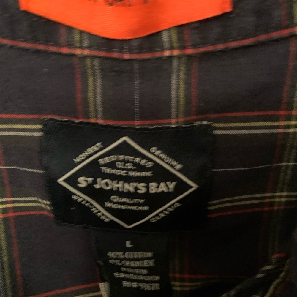 Button up top - Picture 3 of 3
